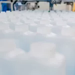 Récipients plastiques en moulage par soufflage chez Sagaert Plasturgie
