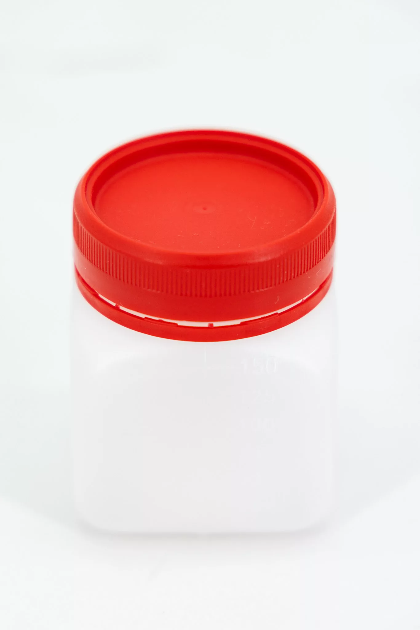 Injection plastique pour bouchon chez Sagaert Plasturgie